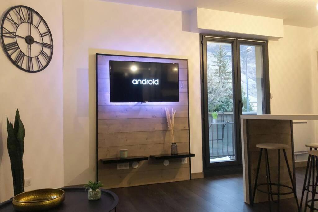 Appartement Cosy Proche De La Gare Saint-Jean-de-Maurienne Exteriör bild